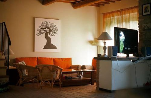 Monte Castello di Vibio House | Villa I Camini - Outbuilding, dependance - Swimming pool - Garden - BBQ and fireplaces - Soccer field