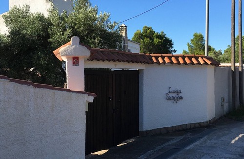 L'Hospitalet de l'Infant Villa | Villa in an excl. location, elevated on the 1st sealine, 300m from beach, 170m²
