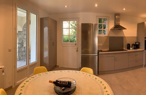 Sainte-Lucie-de-Tallano House | VILLA INDIVIDUELLE 150 M2 AVEC VUE IMPRENABLE Meublé de tourisme 4 *