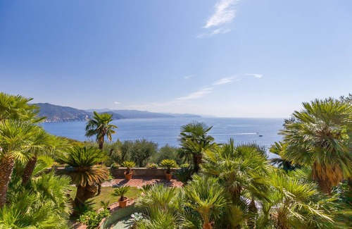Santa Margherita Ligure Villa | Villa il Sogno in the Park of Mount Portofino