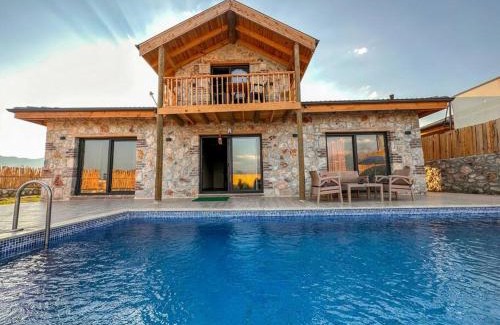Seydikemer Villa | Villa İkizler 2 / Seydikemer