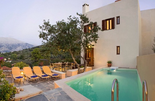 Amarion Villa | Villa Idi: pure relaxation in the heart of Crete