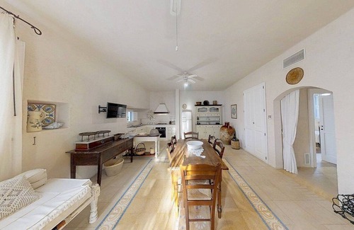 Racale Villa | Villa Ignatia: A charming villa surrounded by vineyards and olive groves, with Free WI-FI.