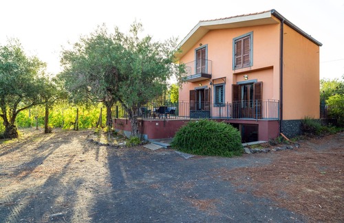 Linguaglossa Villa | Villa 'Il Baglio Dell'etna' with Sea View, Wi-Fi and Air Conditioning