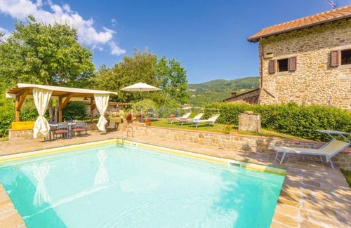 Ortignano Villa | Villa Il Castello - Four Bedroom Villa, Sleeps 8