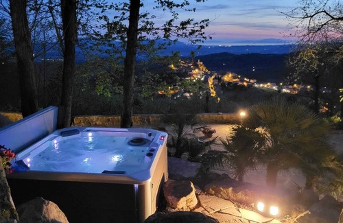 Roccastrada Villa | Villa "Il Diaccio" with a panoramic view of the Tuscan Maremma