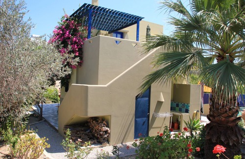 Kamilari House | Villa Ilona - The artist's house with private pool and large garden