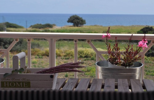Gennadi Villa | Villa Imerti-Private Pool/Jacuzzi Spa/Beach with palm trees.