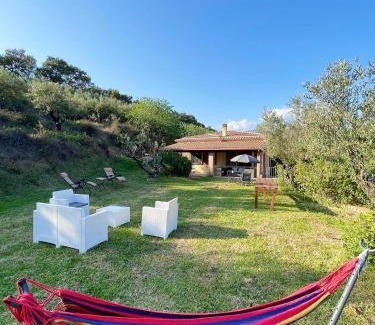 Feroleto Antico House | VILLA in 8 ettari di campagna, a 20' dal mare
