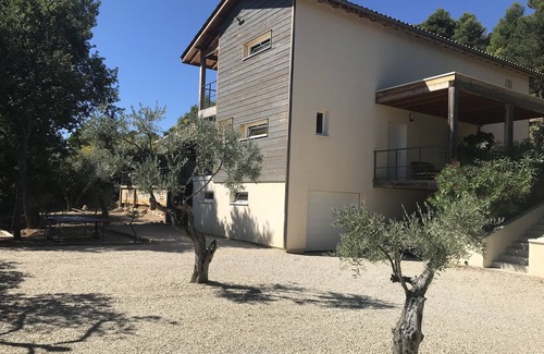 Villeneuve Villa | Villa in a privileged setting in the heart of Lubéron