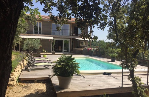 Villeneuve Villa | Villa in a privileged setting in the heart of Lubéron