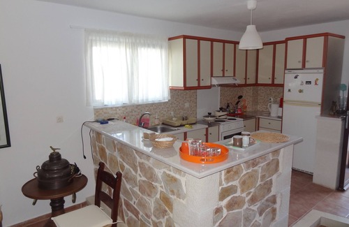 Plaka Villa | Villa in a unique location with pool, beautiful gardens mountain and sea views.