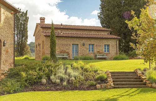 Castelfalfi Villa | Villa in Castelfalfi with 5 bedrooms sleeps 10