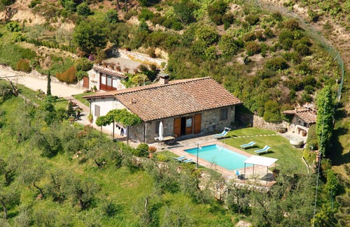 SantʼAndrea di Compito Villa | Villa in Colle Di Compito with 3 bedrooms sleeps 8