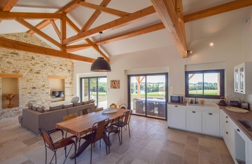 Saint-Medard-d'Excideuil House | Villa in Dordogne with Private Pool & Golf