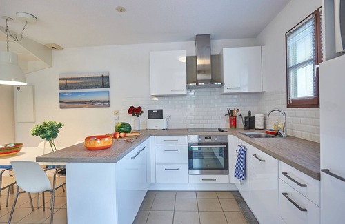 Salles Villa | Villa in France with Private Garden & BBQ