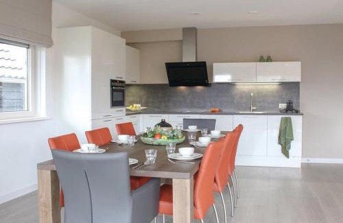 Idskenhuizen House | Villa in Friesland with Waterfront Garden