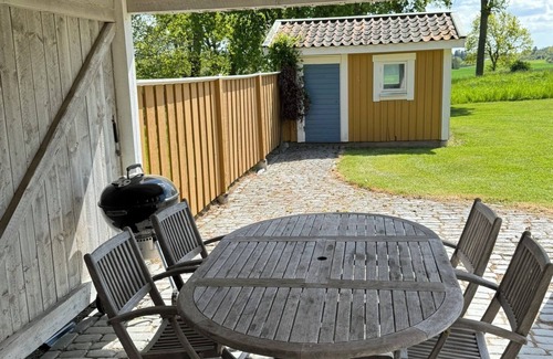 Bro House | Villa in grand environment
