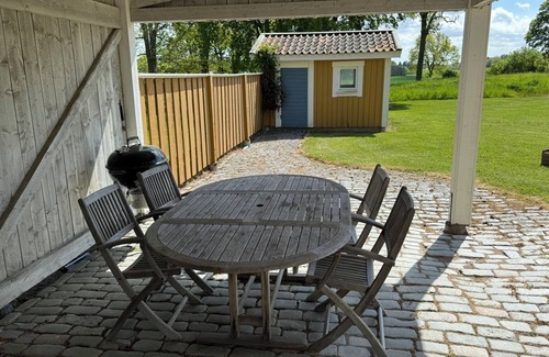 Bro House | Villa in grand environment
