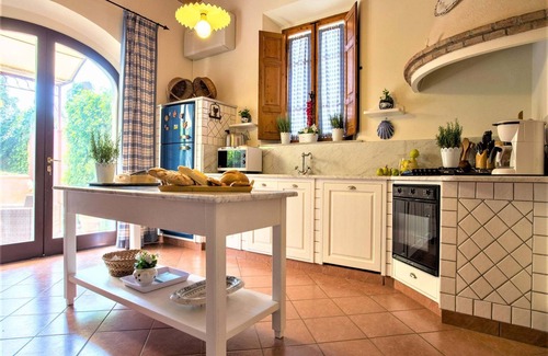 Fabbrica Villa | Villa in Fabbrica with Pool & Vineyard Views