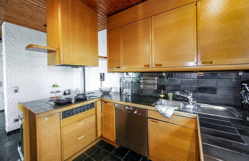 Weitersburg House | Villa in Koblenz with Rhine Views & Sauna