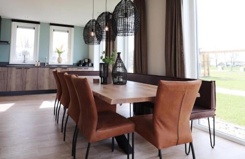 Leons House | Villa in Leons with Frisian Charm