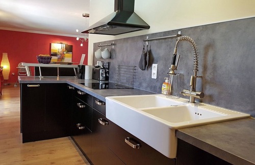 Tavel Villa | Villa in Lirac with Heated Pool near Avignon