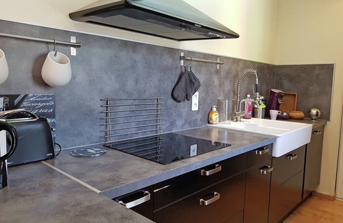 Tavel Villa | Villa in Lirac with Heated Pool near Avignon