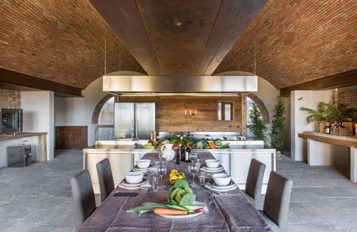 Magliano in Toscana Villa | Villa in Magliano In Toscana with 7 bedrooms sleeps 16