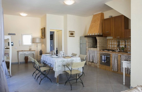 Marina Velca Villa | Villa in Marina Velca with 3 bedrooms sleeps 6