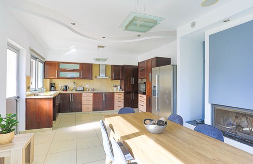 Goudi Villa | Villa In Paradise: Large Private pool, WiFi, A/C, sleeps 7