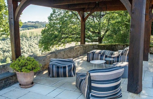 Peyrusse-Grande Villa | Villa in Peyrusse with Heated Pool and Sauna