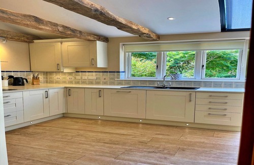 Kingham Cottage | Villa in Pollença with Sea Views & Pool