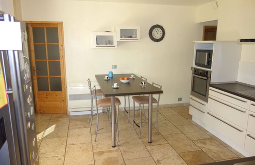 Senas Villa | Villa in Provence-Alpilles-Luberon with care for 2 cats