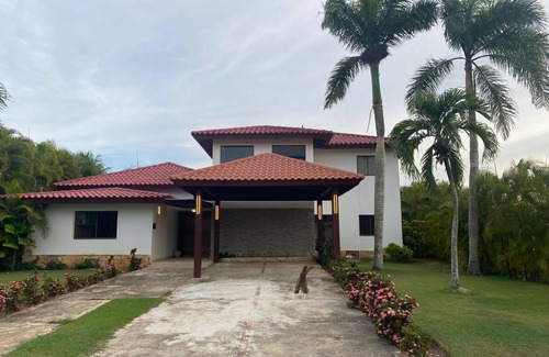 San Rafael del Yuma Villa | VILLA IN RESORT LA ESTANCIA GOLF AND COUNTRY CLUB