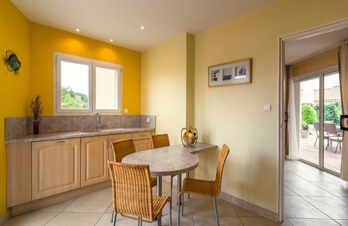 Rodilhan Villa | Villa in Rodilhan with Private Heated Pool