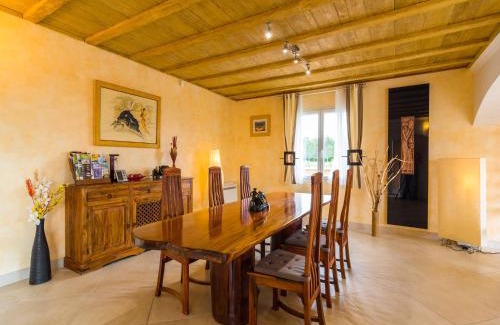 Rodilhan Villa | Villa in Rodilhan with Private Heated Pool
