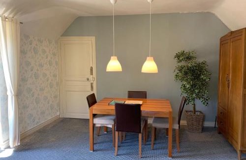 Saint-Nectaire Apartment | Villa in Saint-Nectaire near Ski Slopes