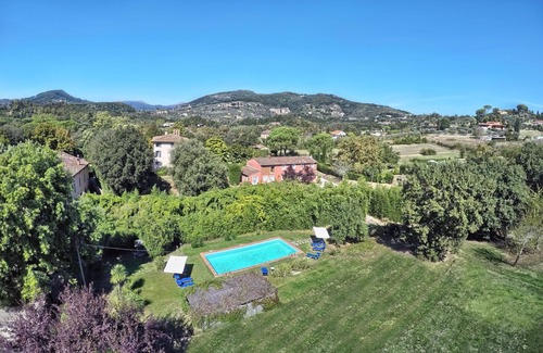 Lucca Villa | Villa in San Concordio Di Moriano with 6 bedrooms sleeps 12