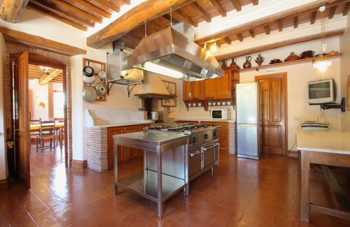 San Venanzo Villa | Villa in San Venanzo with Pool and Sauna