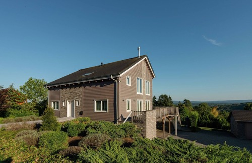 Septon Villa | Villa in Septon with Ardennes Views & Sauna