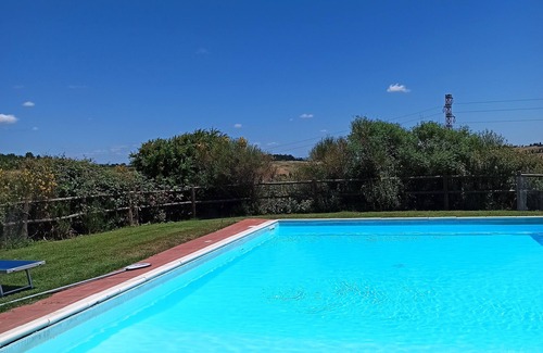Sovicille Apartment | Villa in Siena Hills, flat 4/6 pax with pool A/C - heating- garden