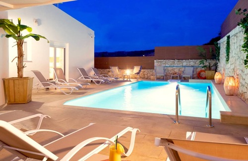 Skaleta Villa | Villa in Skaleta with Private Pool & Beach Access