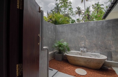 Ahangama House | Villa in South Sri Lanka Ahangama Near Galle Weligama With pool. Near to Beach
