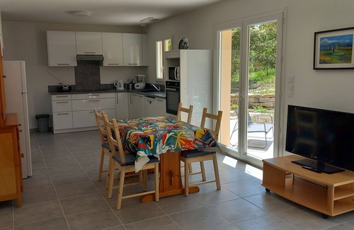 Cereste Villa | Villa in the Luberon region, pets welcome.