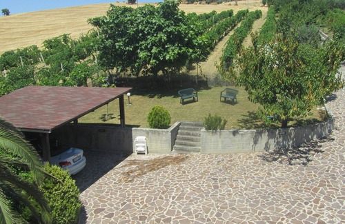 Acquaviva Picena House | Villa in the countryside a stone's throw from the sea