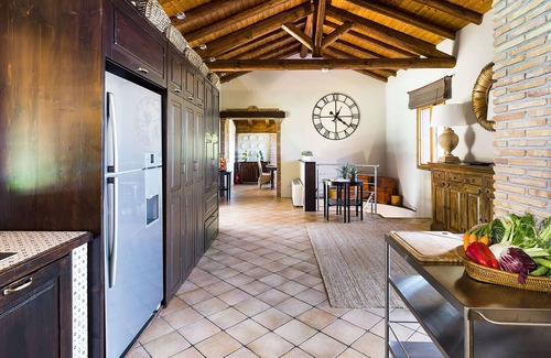 Viagrande Villa | Villa in Trecastagni near Mount Etna Tours