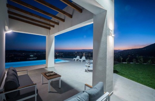 Katochori House | Villa in Tsikalaria Greece 4 Bedrooms