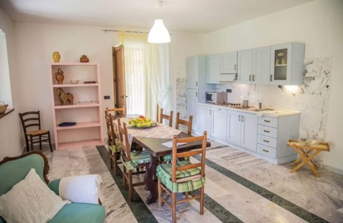 Casone Carpinelli House | Villa in Tuscany, Garfagnana. For 14 pax, parking, Wi-Fi and garden