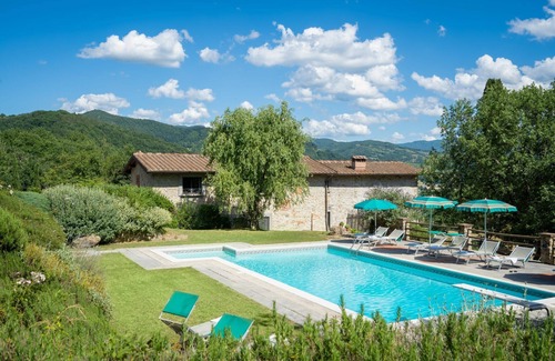 Vicchio Villa | Villa in Vicchio with 7 bedrooms sleeps 14